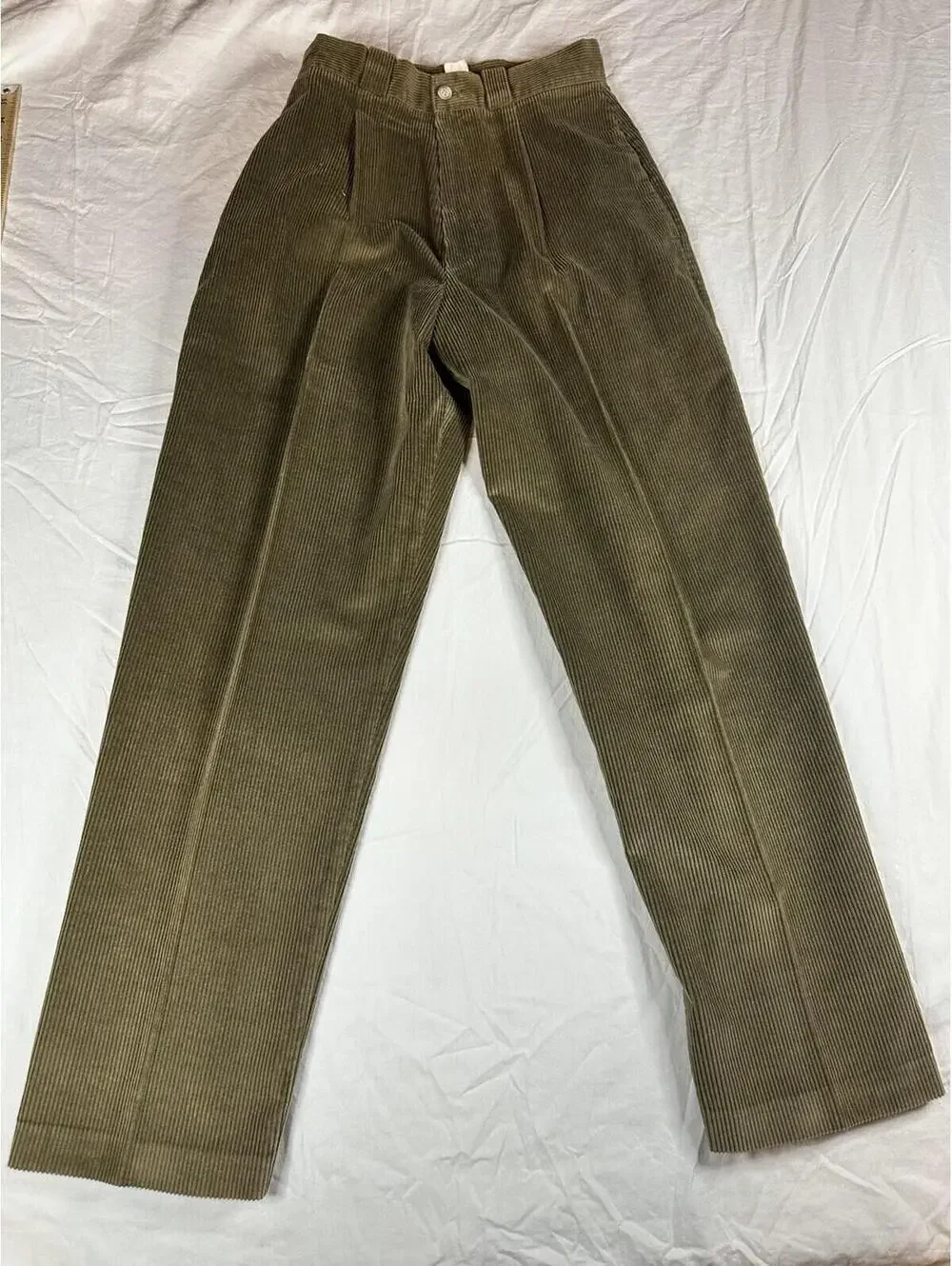 ✨🌿 Vintage Weathervane USA Olive Corduroy High Waist Pleated Pants Size 6🌿✨ - Picture 1 of 16